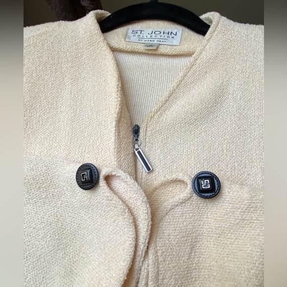 St John Collection Knit Yellow 3/4 Sleeve Blazer Zipper Closure Size 12 - Picture 8 of 12